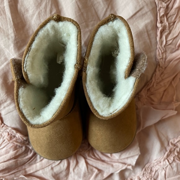 Wonder Nation Boots - Picture 3 of 3